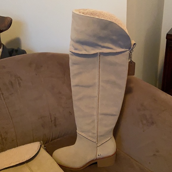 NIB Coach 2 way Shearling Boot - Picture 5 of 11
